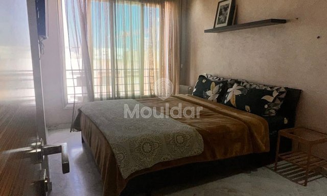 شقة للإيجار مع شرفة ومطبخ مجهز في الدار البيضاء