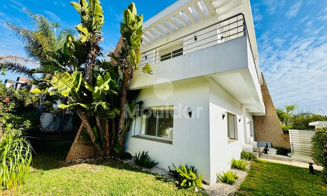 فيلا فاخرة للإيجار في الدار البيضاء - عين دياب