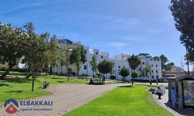 Oficina en alquiler en Tánger: 90m² en el corazón del centro de la ciudad - 4