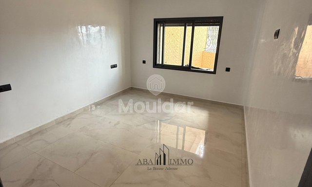 Casablanca'da 3 odalı şirin bir kiralık daire