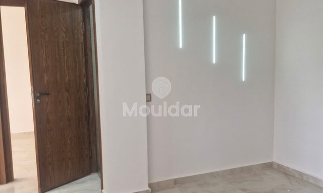 شقة مشرقة للبيع في تمارة - غرفتان مع شرفة - 2