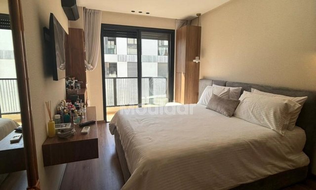 Spacious apartment for sale in Casablanca with balcony and parking - 4