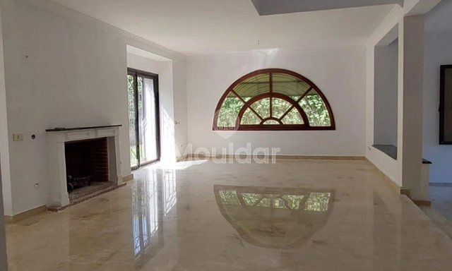 فيلا استثنائية للإيجار في الرباط، حي الرياض مع حديقة - 3