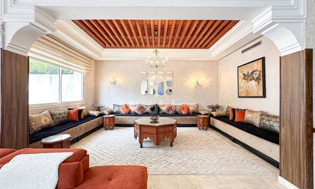 فيلا عطلات في طنجة: فخامة، مسبح وتراس