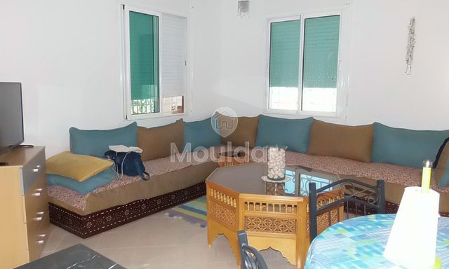 شقة دوبلكس للإيجار في الجديدة: 3 غرف مع شرفة