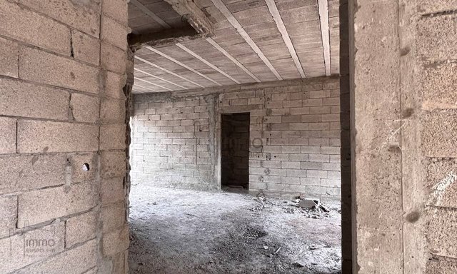 Spacious Riad for Sale - Urban Zone KM8, 7 Bedrooms! — Essaouira, Ghazoua - 5