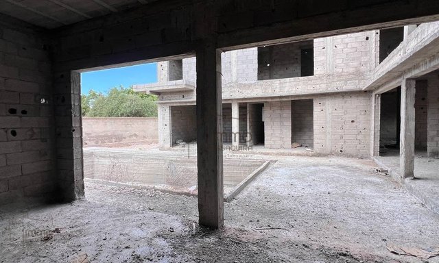 Spacious Riad for Sale - Urban Zone KM8, 7 Bedrooms! — Essaouira, Ghazoua - 2