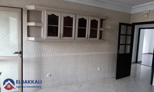 Apartamento en Alquiler en Tánger: 5 Habitaciones, Vista Impresionante — Tánger, Iberie - 19