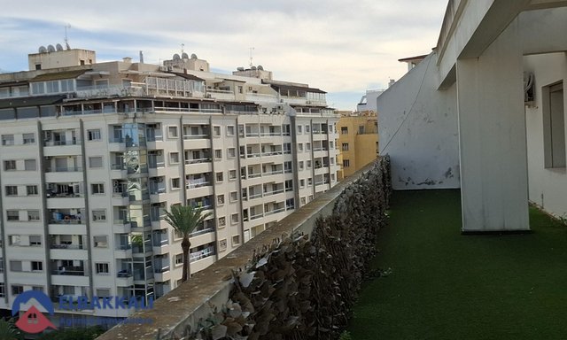 Apartamento en Alquiler en Tánger: 5 Habitaciones, Vista Impresionante — Tánger, Iberie - 2