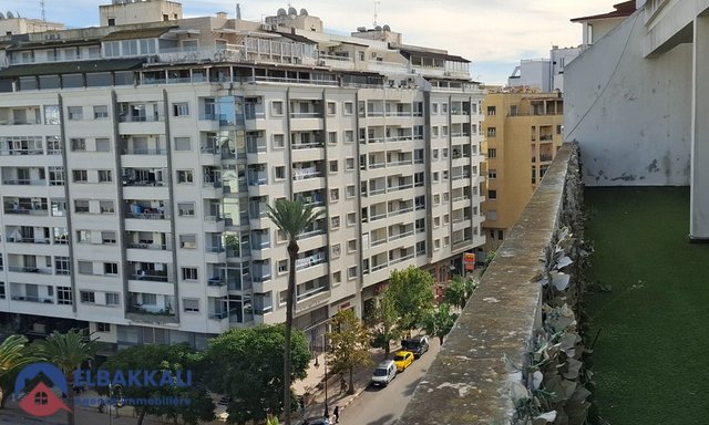 Apartamento en Alquiler en Tánger: 5 Habitaciones, Vista Impresionante — Tánger, Iberie - 3