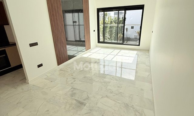 ستوديو حديث للإيجار: الراحة والأمان في الدار البيضاء