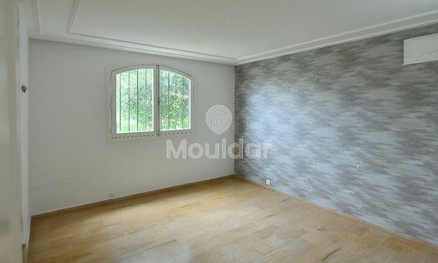 منزل للإيجار في عين دياب: أناقة وراحة! - 2