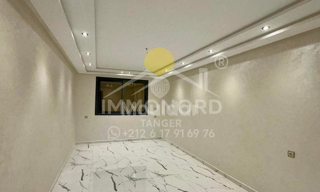 Γοητευτικό διαμέρισμα προς πώληση με βεράντα στη Tanger - Charf