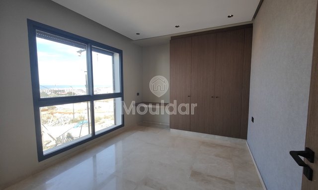 شقة فاخرة في عين دياب: إطلالة على البحر ومسبح - 3