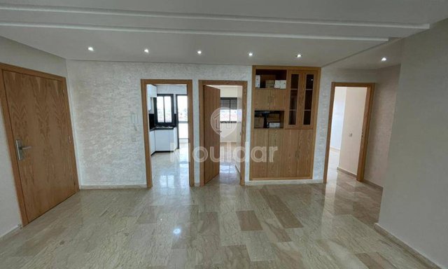 شقة رائعة مكونة من 3 غرف مع موقف سيارات ومسبح في الرباط