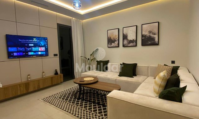 شقة للإيجار في طنجة مع شرفة وغرفتين نوم