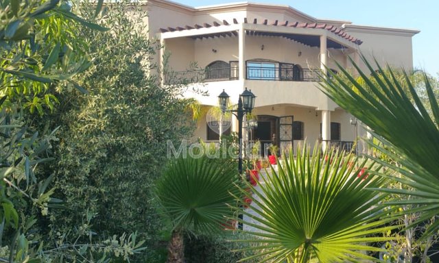 اكتشف فيلتك الحلم في الدار البيضاء مع حمام سباحة