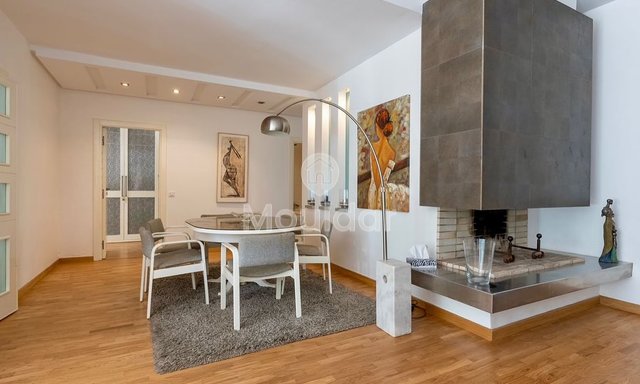 شقة للإيجار في عين دياب: رفاهية وراحة - 3