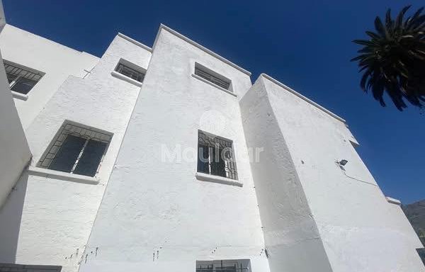 فيلا فسيحة للإيجار في الرباط - الأورنجات، 6 غرف نوم