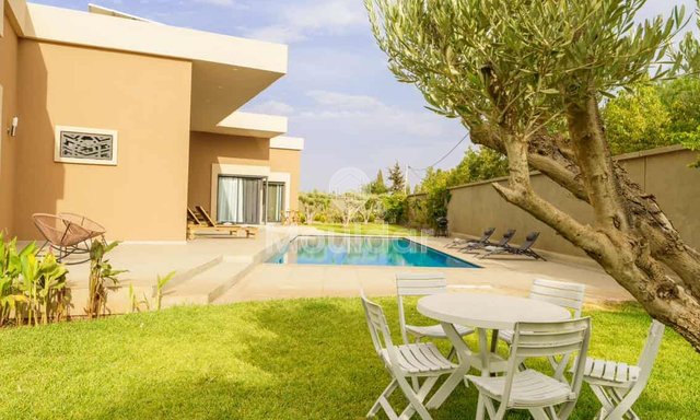 فيلا أحلام في مراكش مع حديقة ومسبح وشرفة