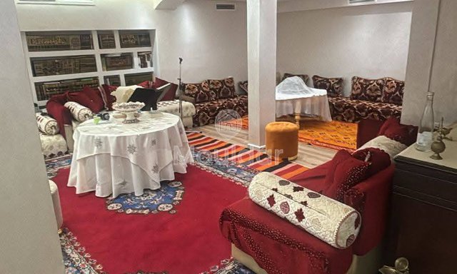 بيت جميل للبيع في مراكش: 4 غرف نوم - 3