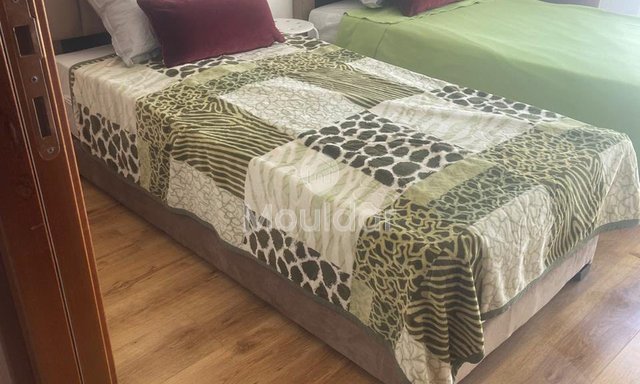 شقة للإيجار في عين دياب: إطلالة على البحر ومسبح - 2