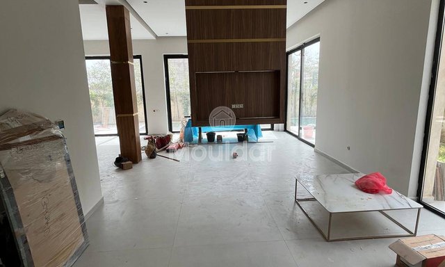 فيلا فاخرة في مراكش: 4 غرف مع مسبح