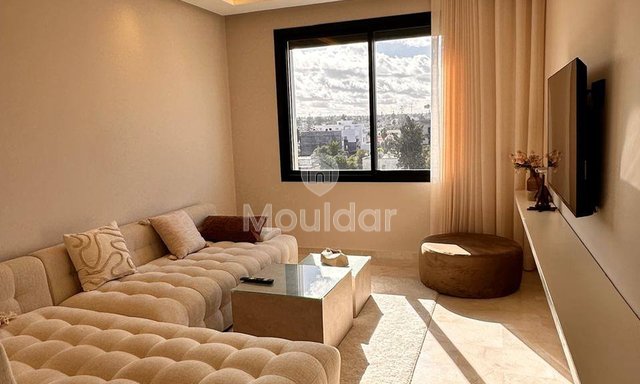 استوديو للإيجار مع شرفة وتكييف في المعاريف، الدار البيضاء