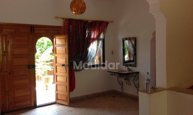 فيلا فاخرة في مراكش: 6 غرف نوم، مسبح وحديقة