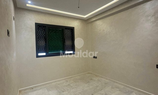 شقة جميلة للبيع في فاس: 3 غرف نوم، شرفة، موقف سيارات - 4