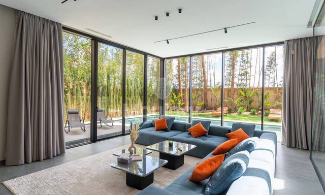 Villa de Prestige à Marrakech : Élégance et Confort Assurés - 2