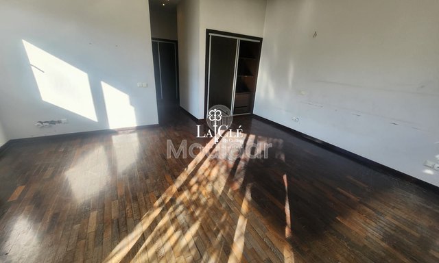 فيلا فاخرة في الدار البيضاء: أناقة وراحة لا تضاهى - 4