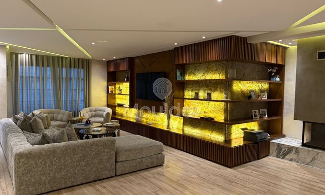 Appartamento spazioso in affitto con balcone e camino a Casablanca - 4