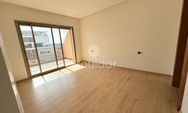 شقة للإيجار: غرفتا نوم مع شرفة في الدار البيضاء - 2