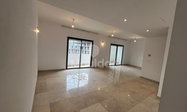 شقة فاخرة للإيجار في الدار البيضاء - 4 غرف نوم، تراس