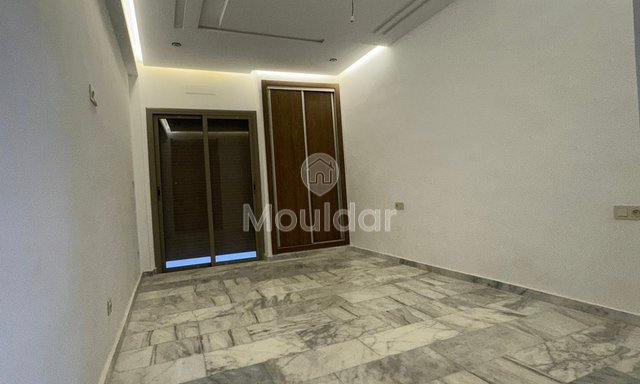 Charmoso Apartamento 3 Quartos, Centro de Fez, com Varanda e Estacionamento