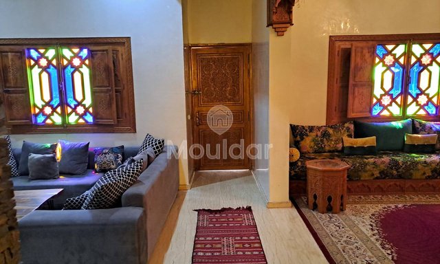 فيلا فاخرة في مراكش: 5 غرف، حديقة وتراس