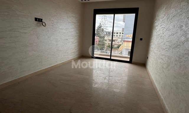 شقة للاستئجار في الدار البيضاء مع تراس ومصعد - 2