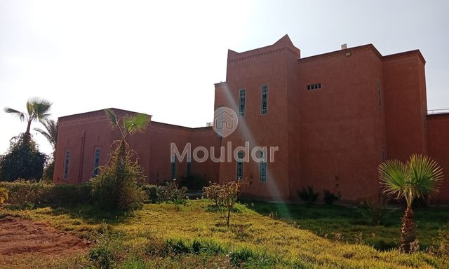 Κομψή βίλα προς πώληση στο Μαρακές, 10.000 m² πολυτέλεια