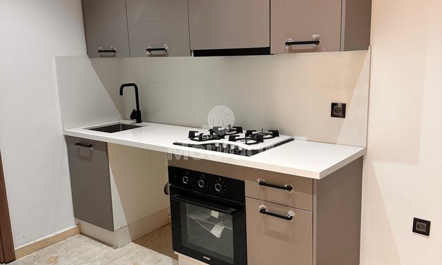 استوديو للبيع في الدار البيضاء: أمان، مصعد وموقف سيارات - 4