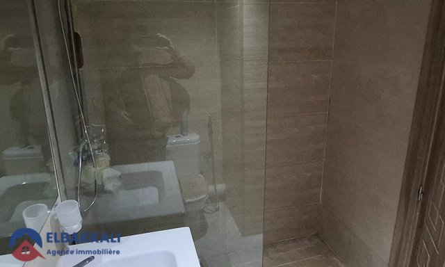 Bonito apartamento amueblado en alquiler en el corazón de Tánger — Tánger, Centro de la ciudad - 17