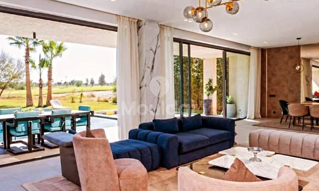 فيلا فاخرة في مراكش: إقامة مريحة مع مسبح