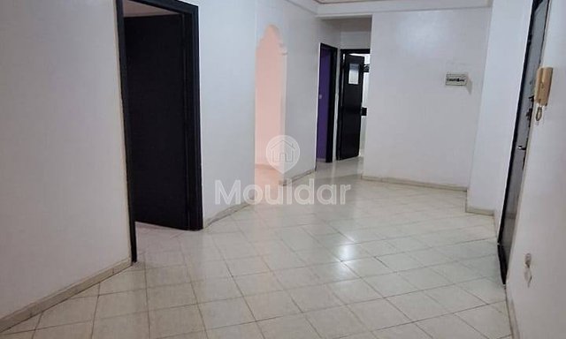 للايجار: شقة غرفتين مع شرفة في أغدال