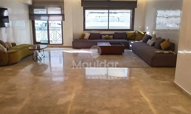 Racine, Kazablanka'da 150m² Kiralık Daire: Donanımlı ve Konforlu