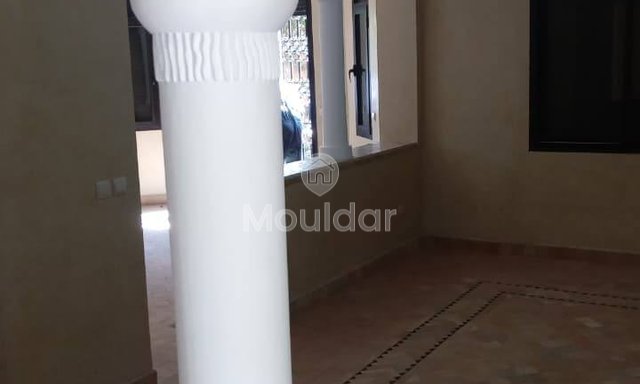 Villa Moderne à Vendre à Marrakech Targa : 3 Chambres, Jardin - 2