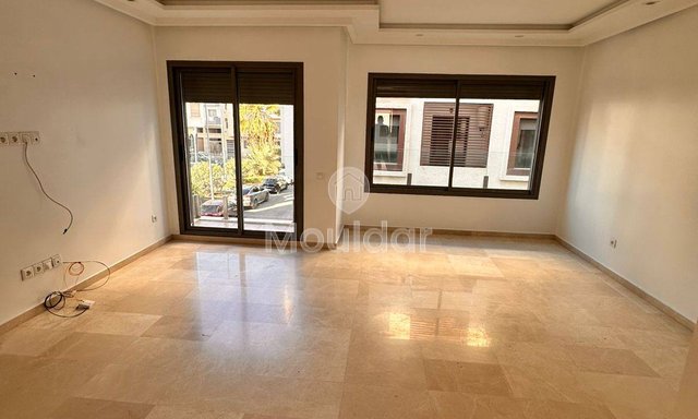 Incantevole Appartamento 3 Camere da Letto in Affitto a Casablanca Oasis