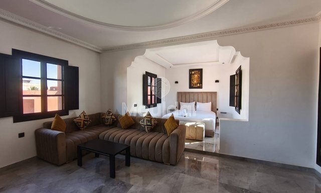 استئجار فيلا فاخرة في مراكش مع حمام سباحة وتراس