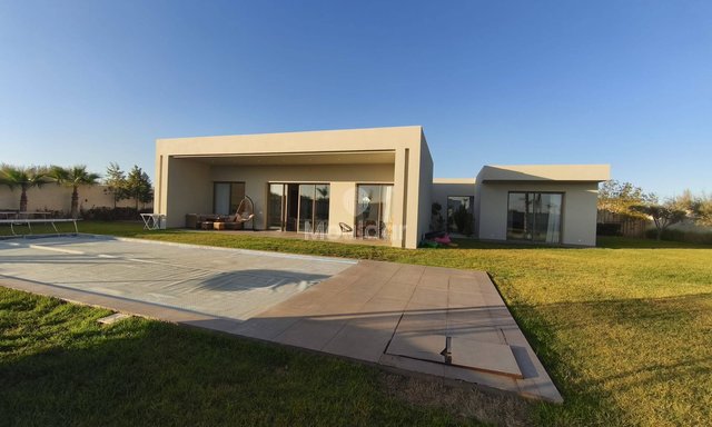 Villa à vendre à Marrakech, Route de Ouarzazate