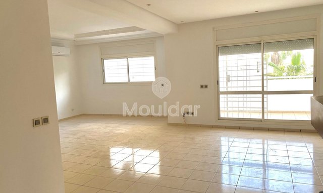 شقة للإيجار في الرباط سلا: 120م² مع شرفة