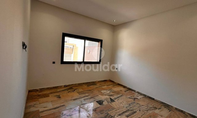 Villa à vendre à Marrakech : Luxe, espace et piscine - 2